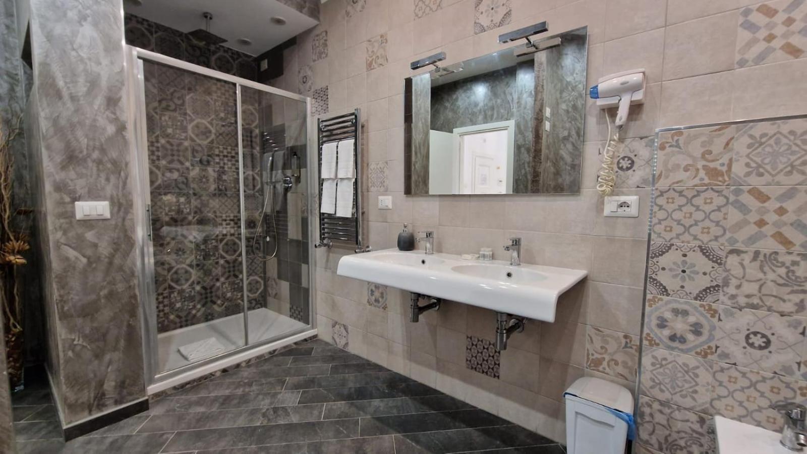 Major 93 Guesthouse Roma Dış mekan fotoğraf